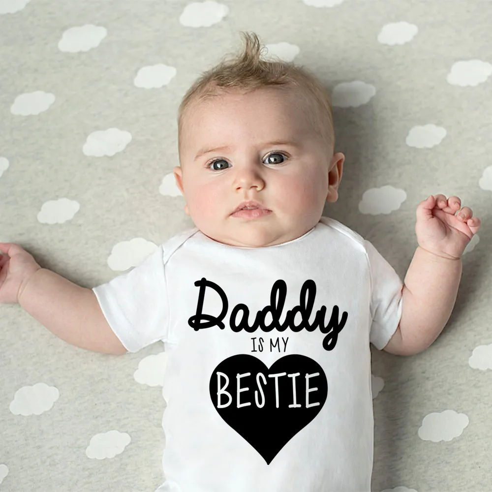Daddy Is My Bestie Cute Baby B - đánh giá và giá Baby Clothing Brand